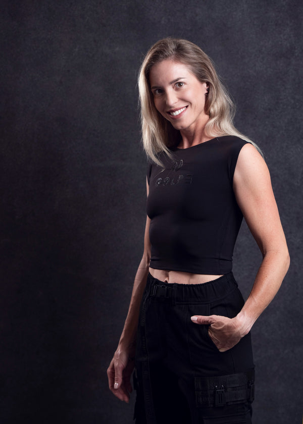 DÁMSKÝ CROP TOP – GOLPE × NØIRTEK