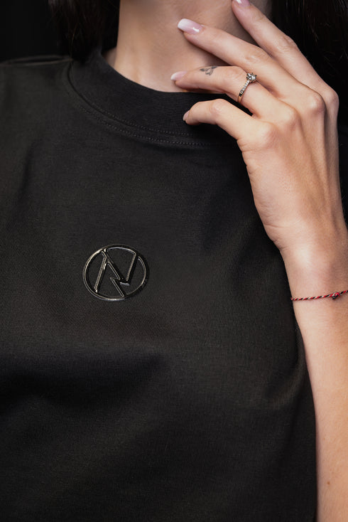 NØIRTEK „BORN ØF NOISE“ DRESS T-SHIRT